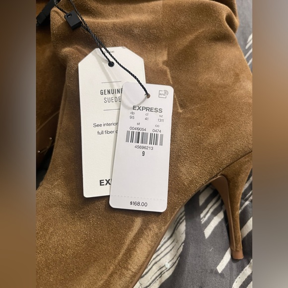 Brown suede boots size 9 - Picture 2 of 4